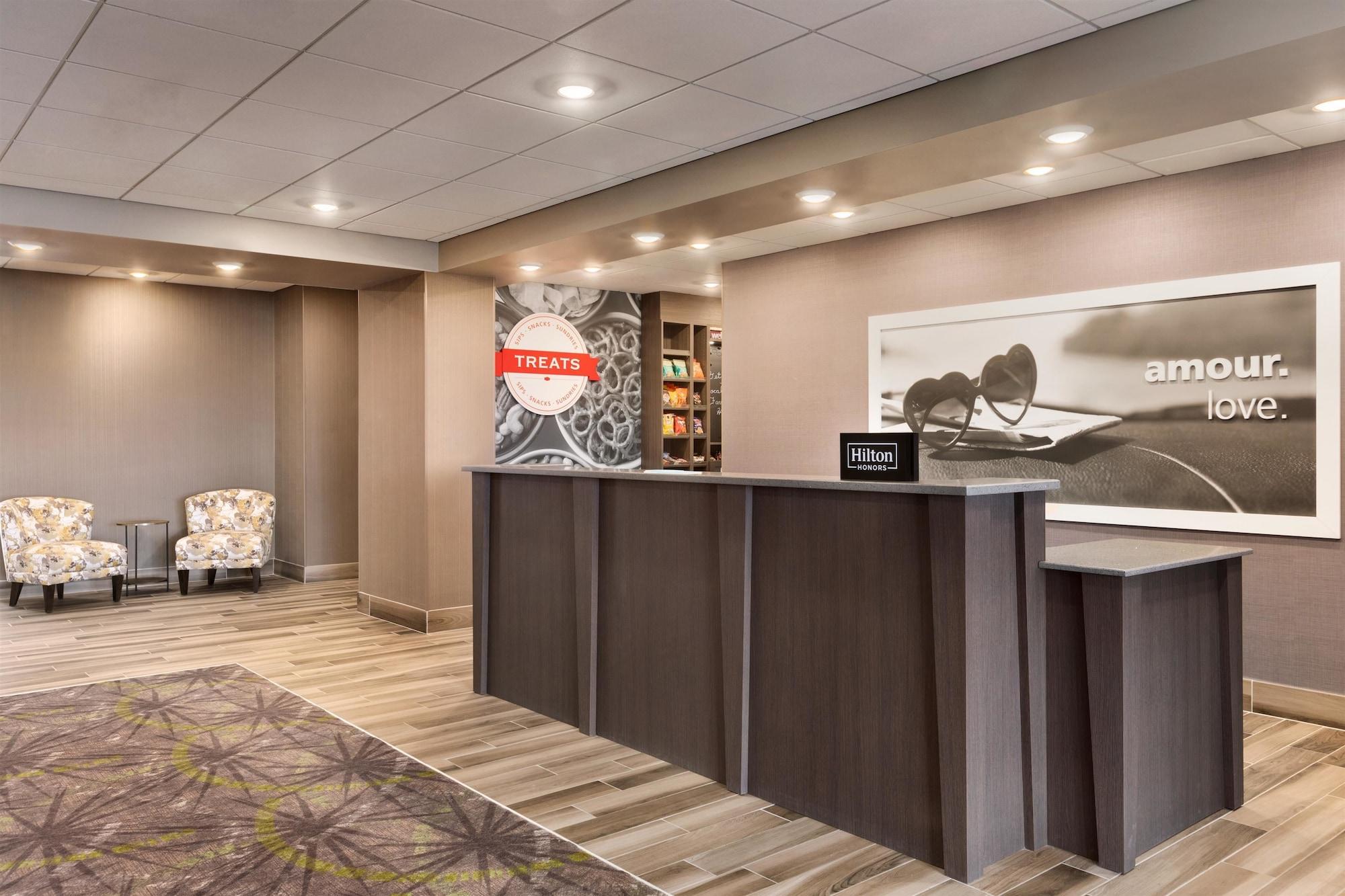 St. Paul The Landing Hotel & Conference Centre מראה חיצוני תמונה