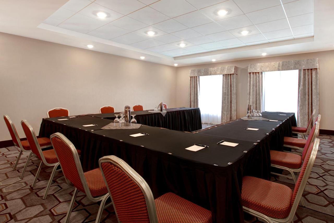 St. Paul The Landing Hotel & Conference Centre מראה חיצוני תמונה