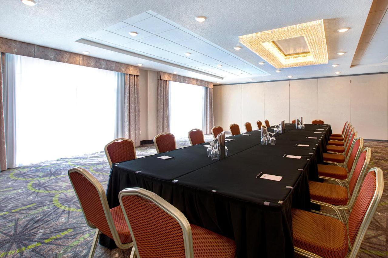 St. Paul The Landing Hotel & Conference Centre מראה חיצוני תמונה
