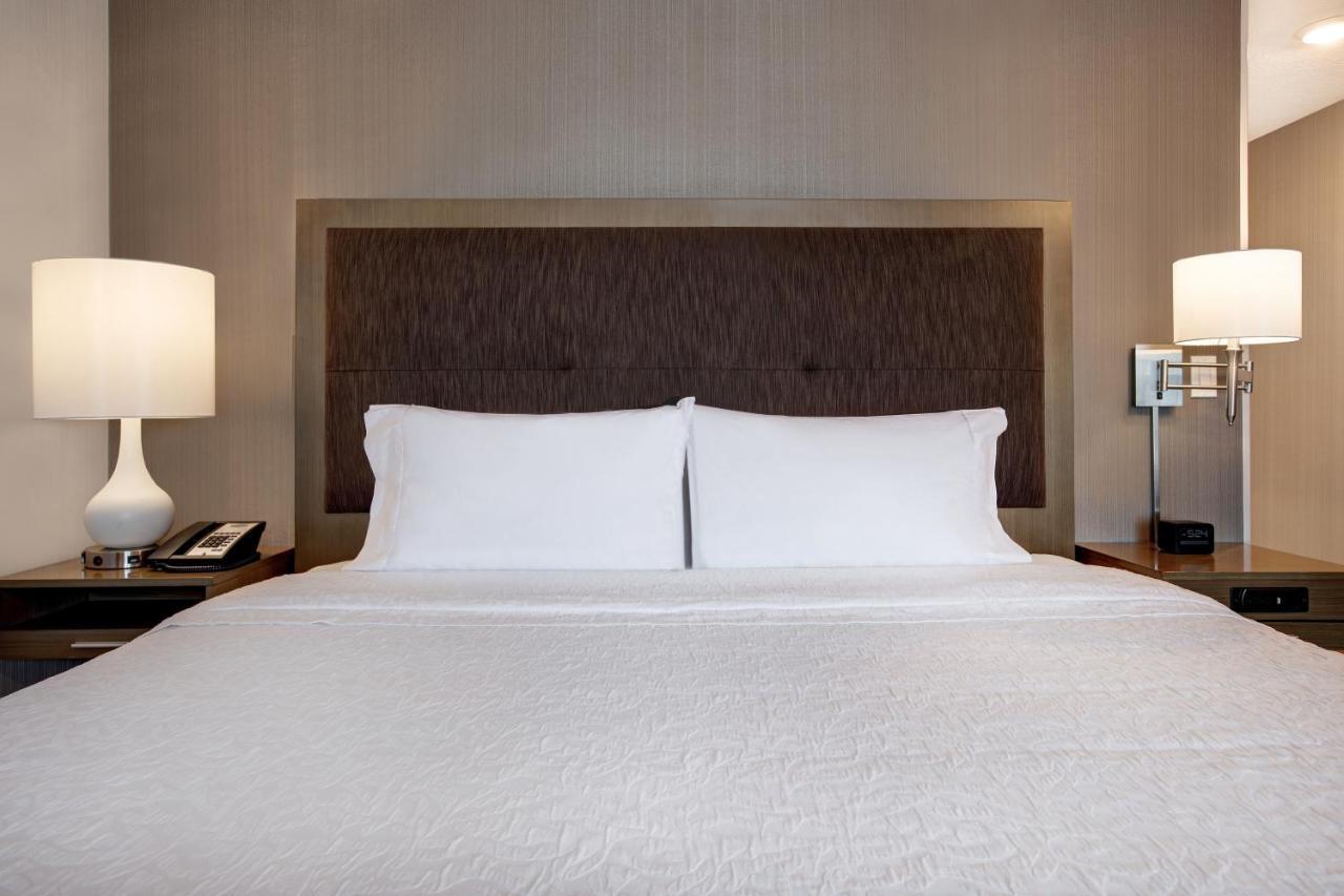 St. Paul The Landing Hotel & Conference Centre מראה חיצוני תמונה
